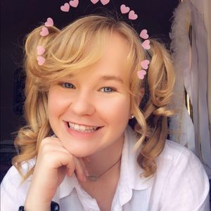 Meet your Posher, April